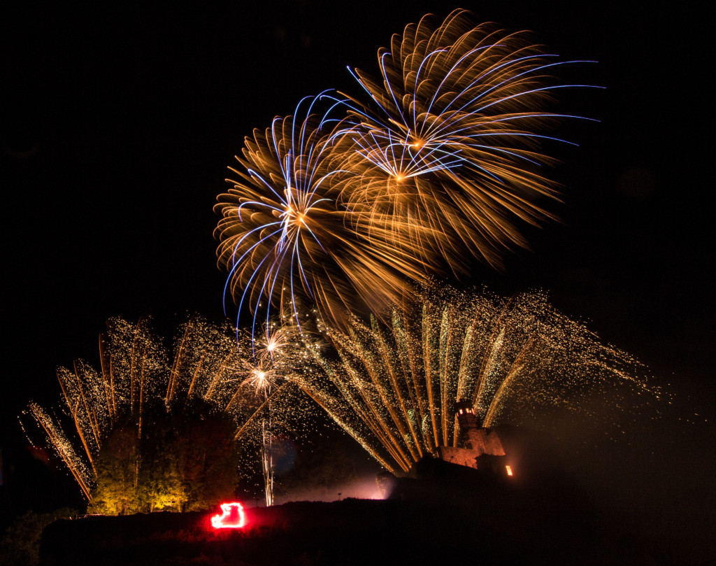 Noerten-Hardenberg - Burgturnier - Feuerwerk von FlashArt - 20150510 - 021